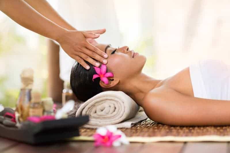 img_female-getting-massage