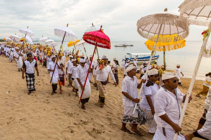 Img People During Melasti Ritual