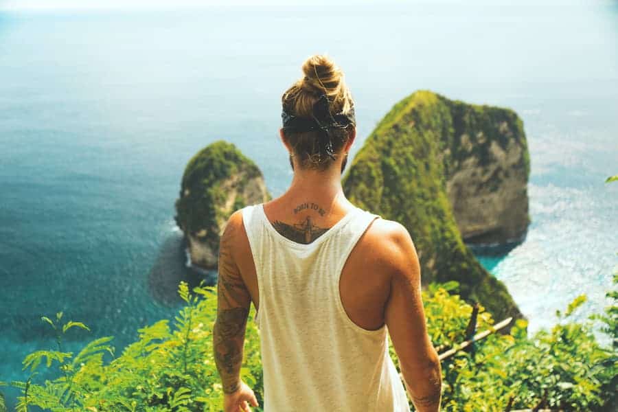 Man kelingking beach