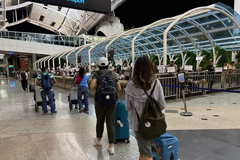 img_denpasar-airport-arrival